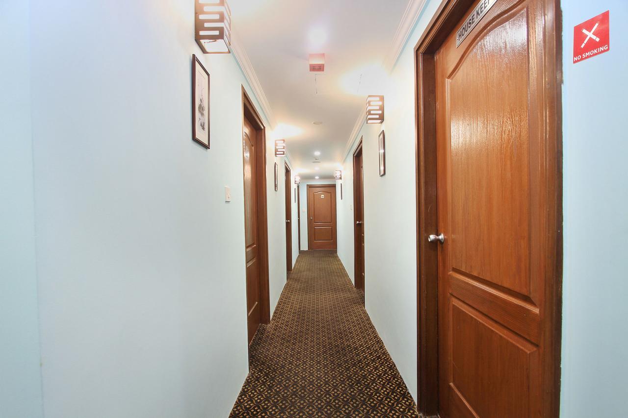 Oyo 6110 Thalassa Suites Bangalore Ngoại thất bức ảnh