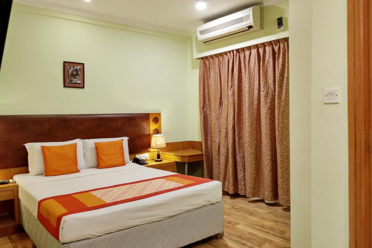 Oyo 6110 Thalassa Suites Bangalore Ngoại thất bức ảnh