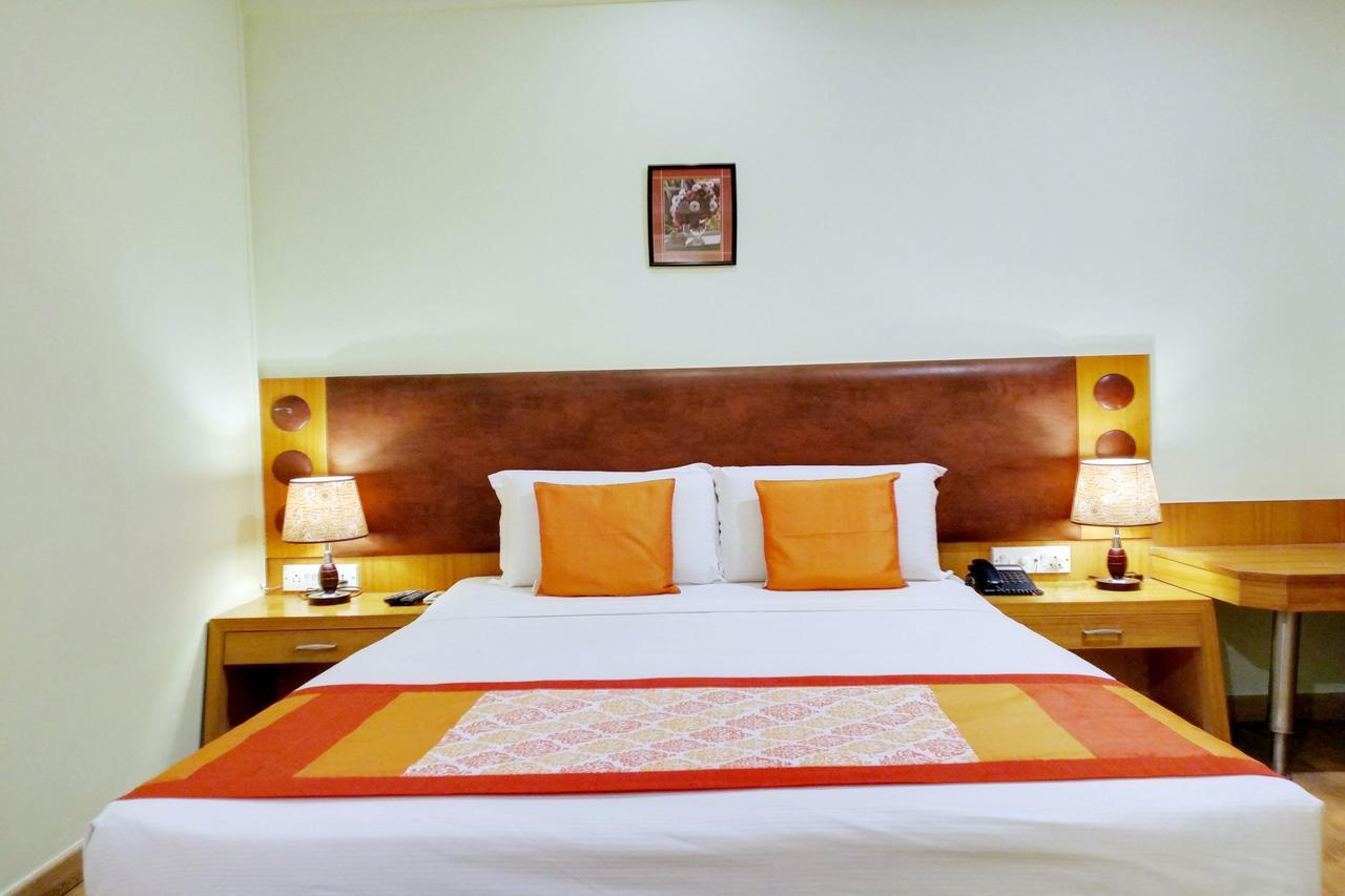 Oyo 6110 Thalassa Suites Bangalore Ngoại thất bức ảnh