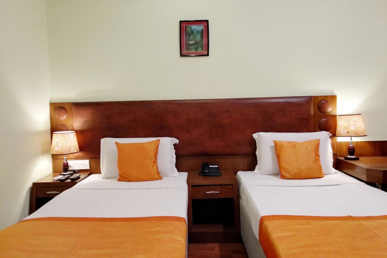 Oyo 6110 Thalassa Suites Bangalore Ngoại thất bức ảnh