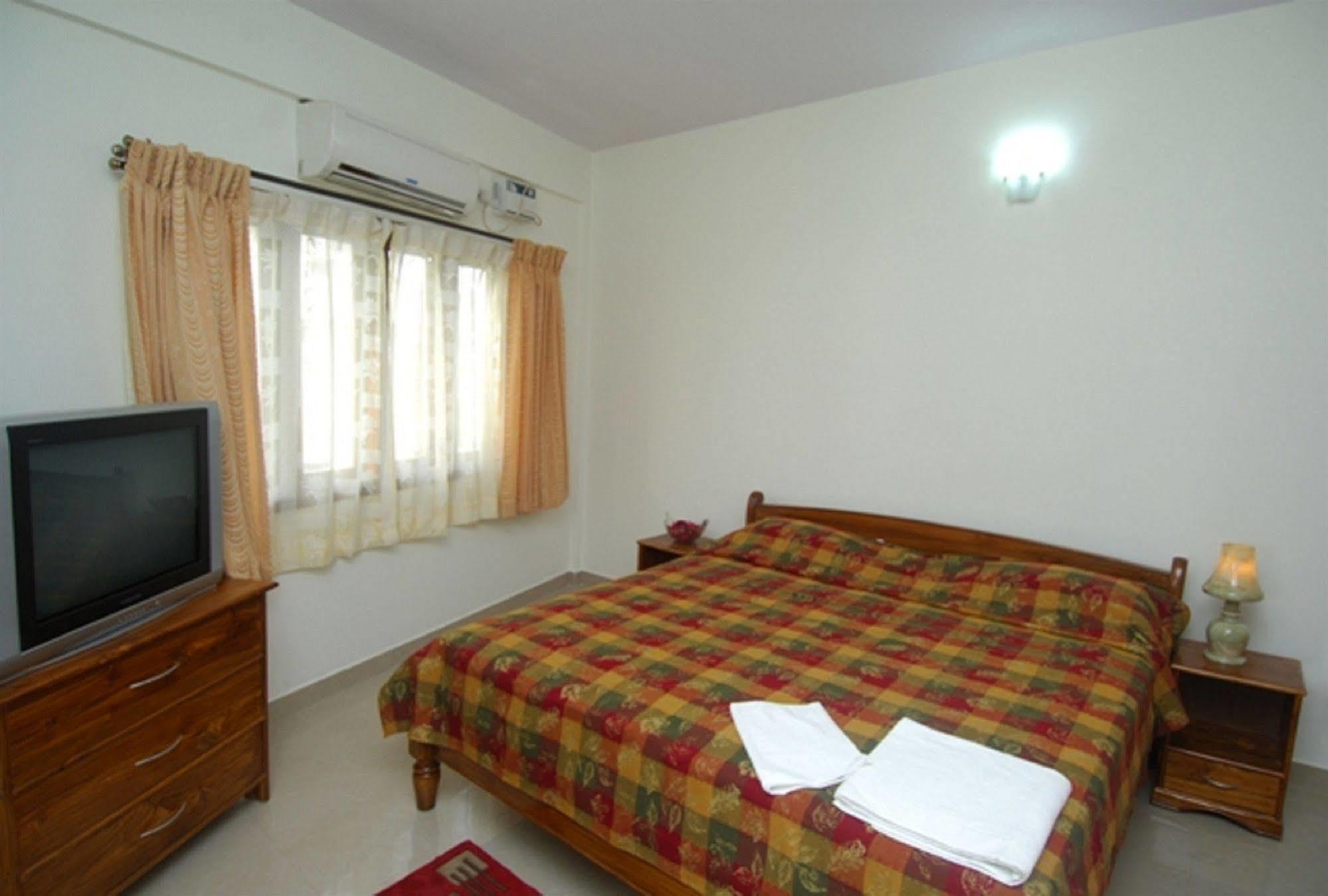 Oyo 6110 Thalassa Suites Bangalore Ngoại thất bức ảnh